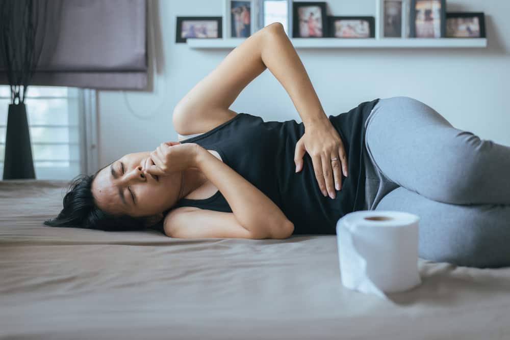 10 simptome ale cancerului de col uterin la care femeile trebuie să aibă grijă