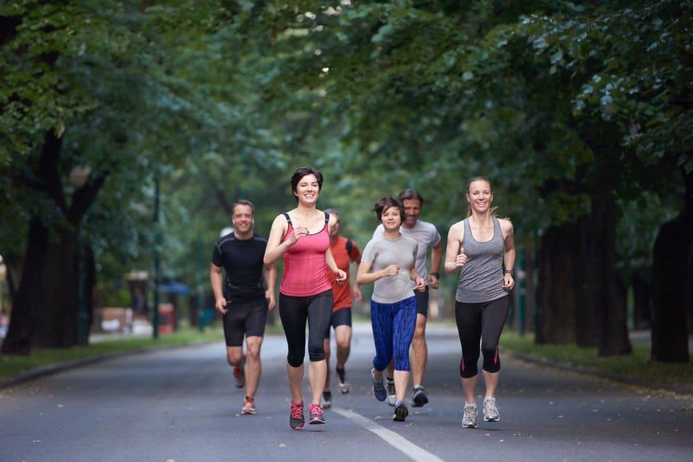 Cunoașteți tipurile de alergare și beneficiile sale pentru sănătatea corpului