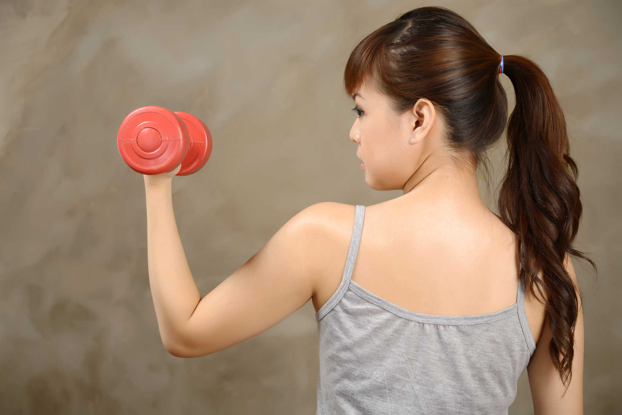 7 эффективных упражнений для уменьшения жира в верхней части рук