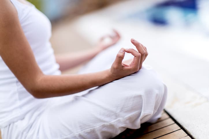 7 posturas básicas de yoga que los principiantes deben dominar