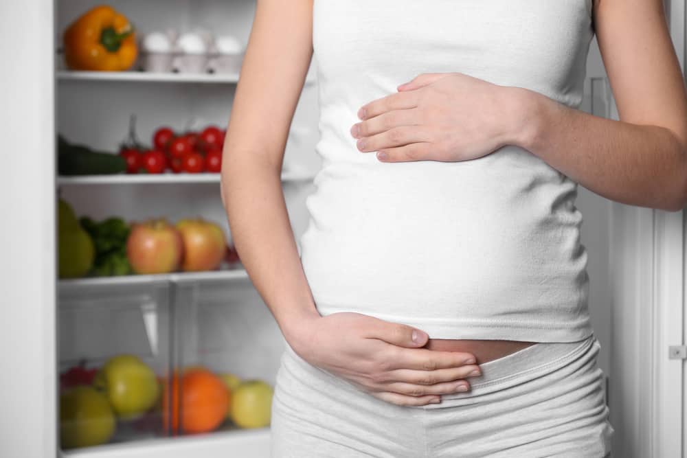 Часто уникає вживання папайї, виявляється корисним для вагітних жінок