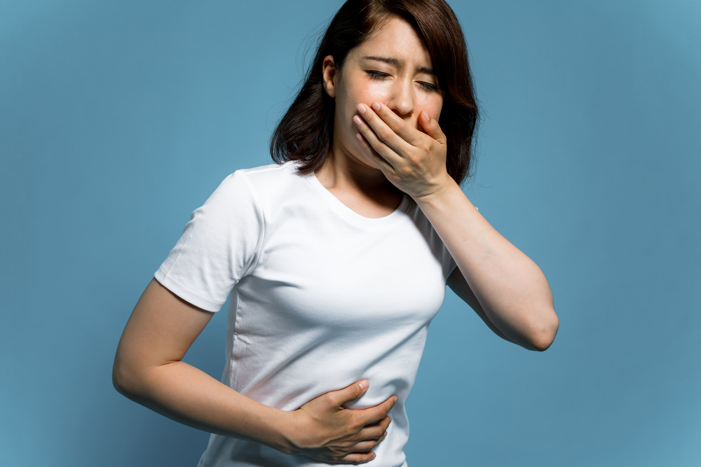 5 posibles causas de náuseas estomacales después de comer