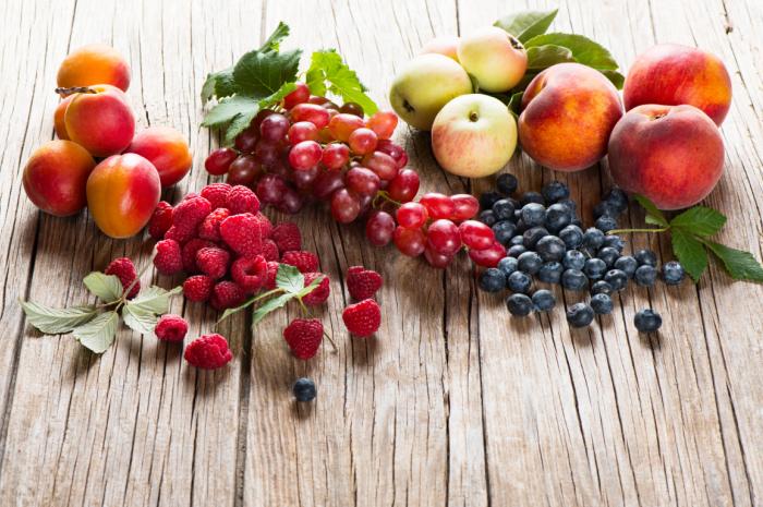 콜레스테롤을 낮추는 데 도움이 되는 10가지 과일