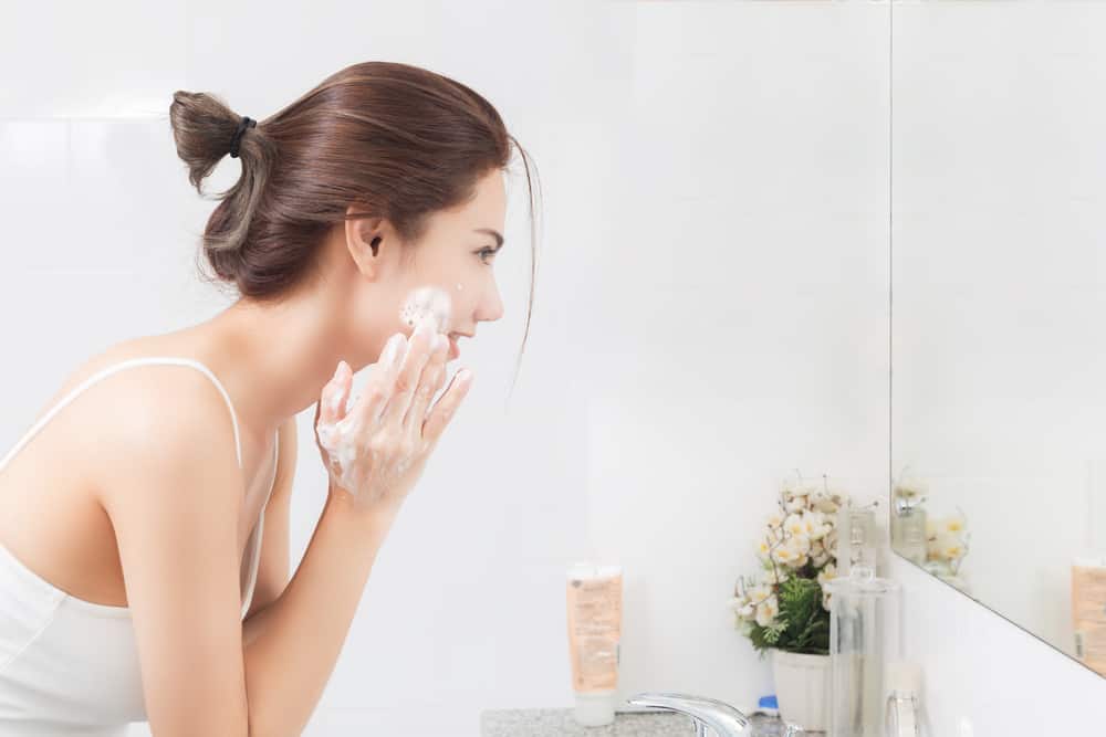 6 יתרונות של חומצה גליקולית להתגבר על בעיות עור הפנים