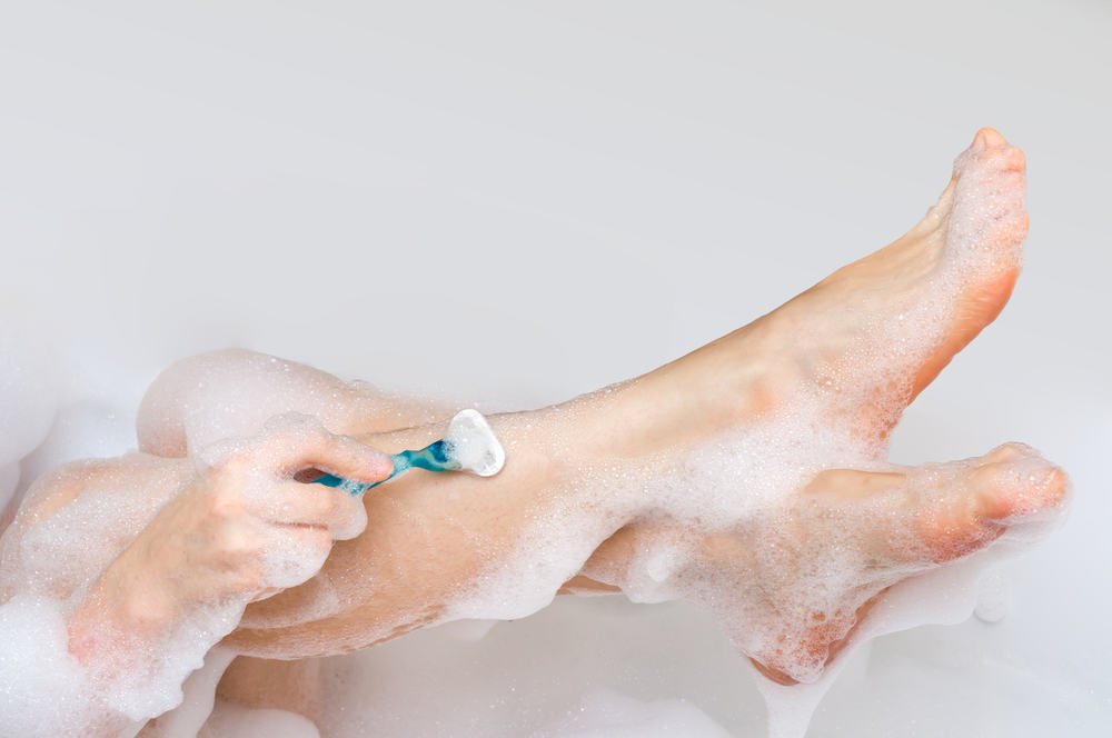 Как и чем брить ноги если кожа чувствительная
