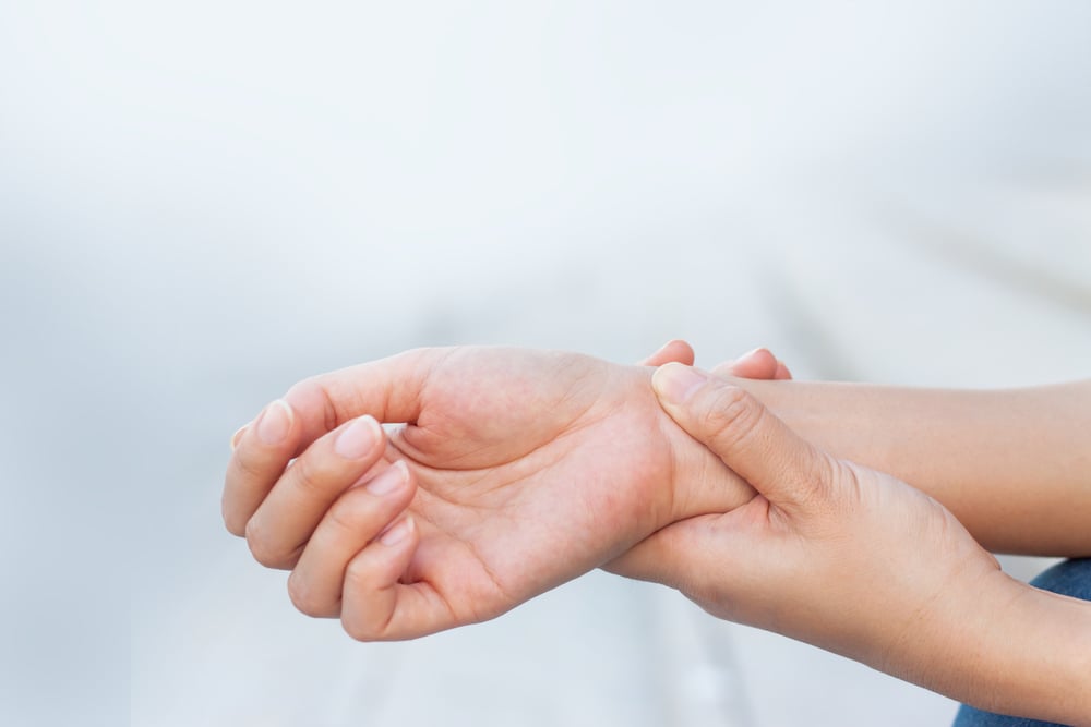 손목 통증의 3가지 주요 원인