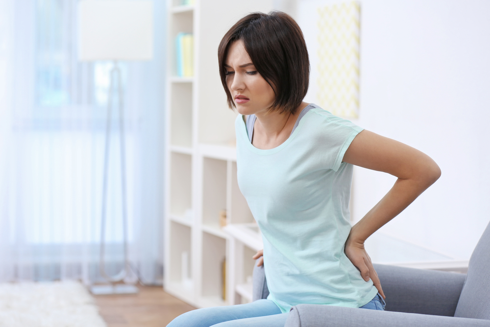 9 poderosos ejercicios de yoga para aliviar el dolor de espalda