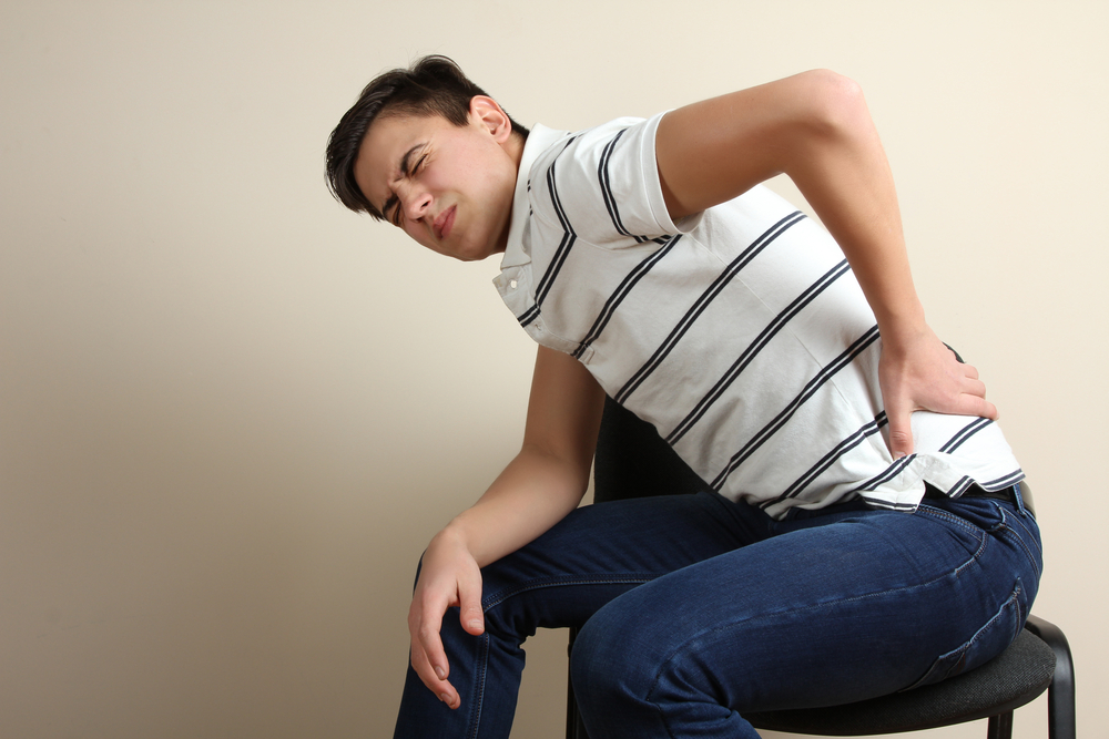 6 mișcări de întindere sugerate pentru a depăși durerea nervoasă ciupită