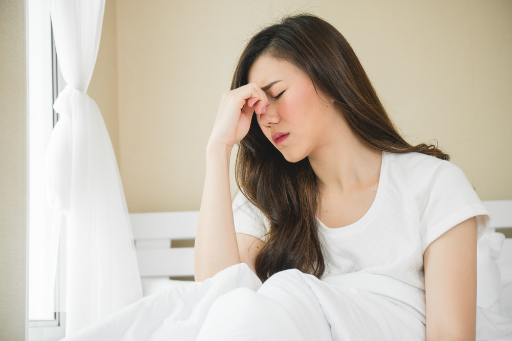 5 cauze ale durerilor de cap în spate
