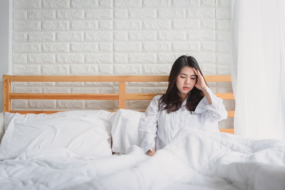 9 גורמים לכאבי ראש כשאתם מתעוררים בבוקר, מטריוויאלי למסוכן