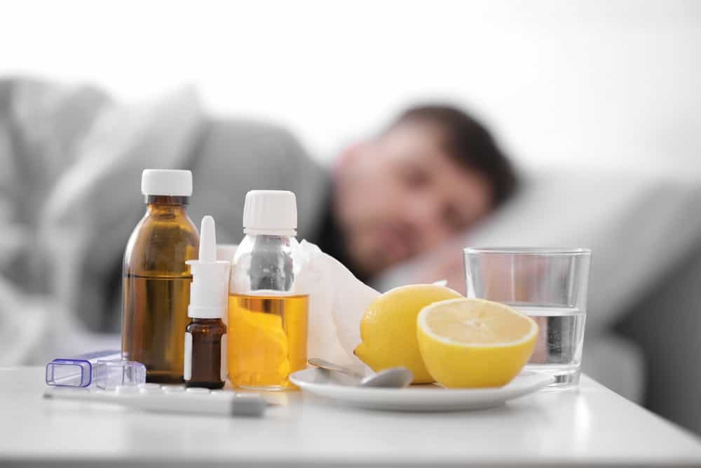 약물 없이 감기를 치료하는 5가지 천연 성분
