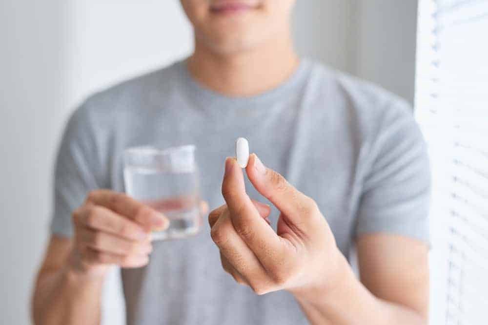 Diverse medicamente puternice pentru bărbați în farmacii, pot face ca acestea să dureze mai mult în pat?