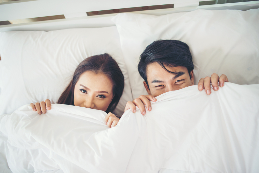 מדוע נשים נאנחות יותר במיטה מאשר גברים?