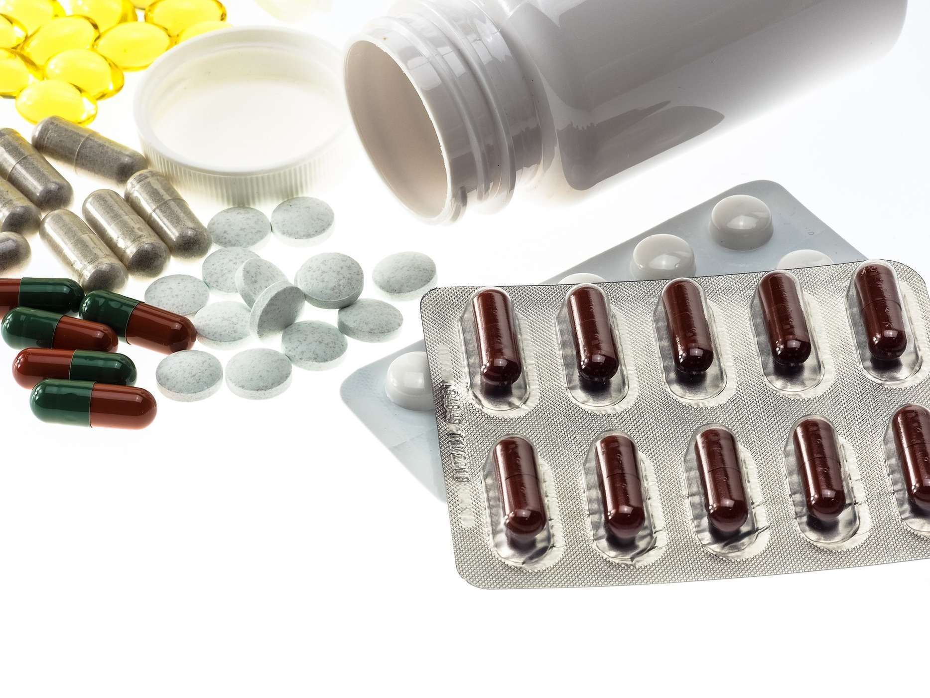 סיכון לתופעות לוואי של תרופות אנטי-רטרו-ויראליות (ARVs) בטווח הקצר והארוך
