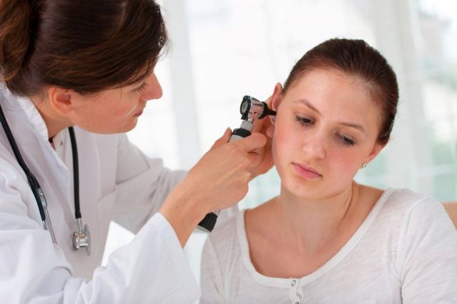 5 cauze ale sângerării urechilor și cum să o depășiți