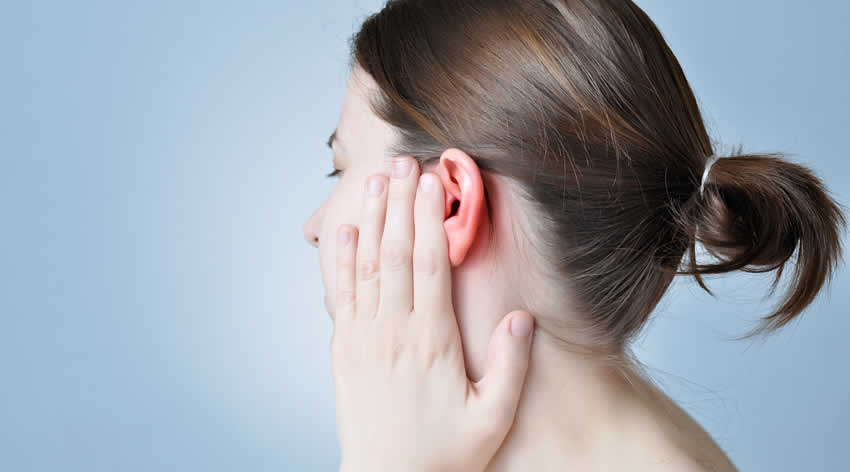 Nu subestima nodul din spatele urechii! Acestea sunt diverse cauze posibile