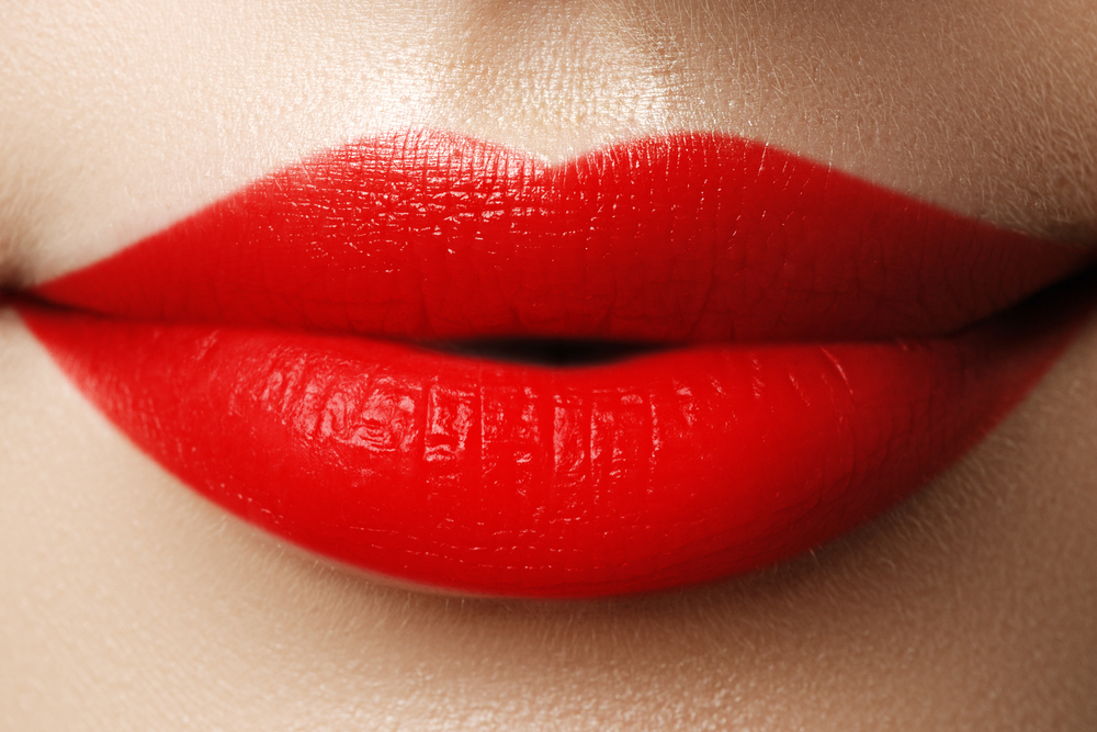 היפרטרופיה, מצב הגורם להגדלת השפתיים של השפתיים הנרתיקיות. האם זה נורמלי?