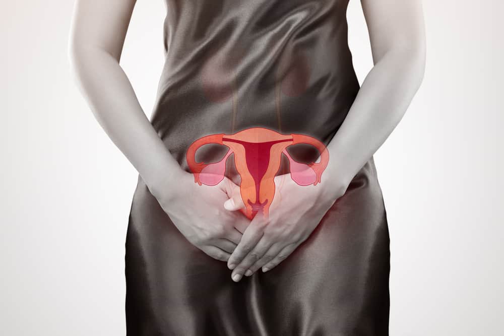 A menstruáció nem áll le? Vigyázat, kóros szövetnövekedés lehet az anyaméhben!