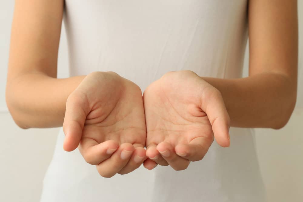 5 מחלות שניתן לחזות ממצב הידיים שלך