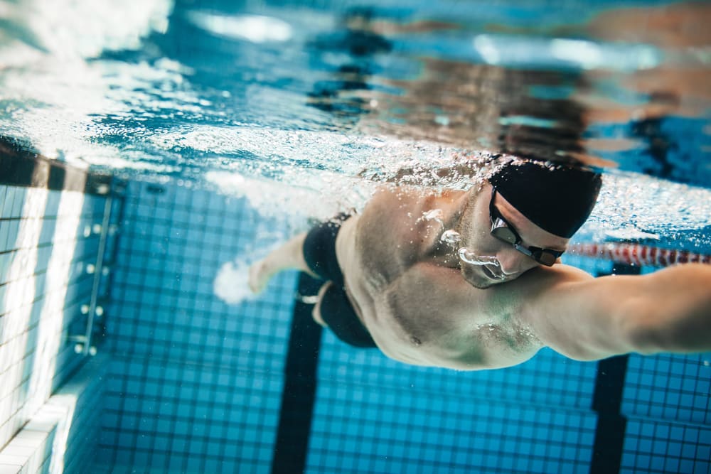 수영을 자주? 수영장에 있는 염소의 5가지 위험을 조심하십시오