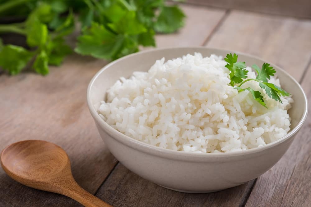 האם זה נכון שאורז לבן יכול לעורר סוכרת? אלה 4 מיתוסים על רייס שצריך ליישר