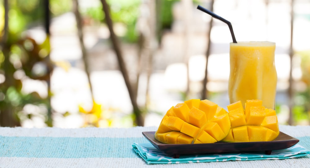 Verschillende ingrediënten en gezondheidsvoordelen van mangosap