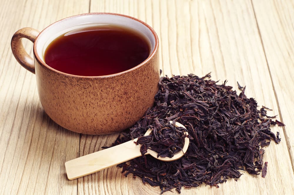 7 Vorteile von schwarzem Tee für die Gesundheit (zusammen mit Nebenwirkungen)