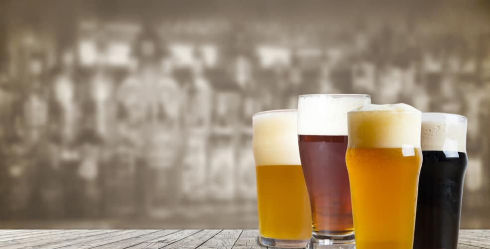 5 יתרונות בריאותיים של בירה (אם אתה לא שותה יותר מדי)