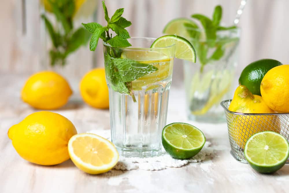 신선할 뿐만 아니라 건강에 좋은 레몬 6가지