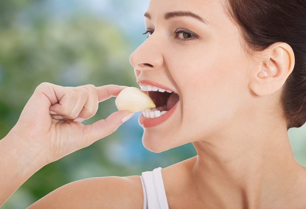 Hogyan használjuk a fokhagymát fogfájás elleni gyógyszerként
