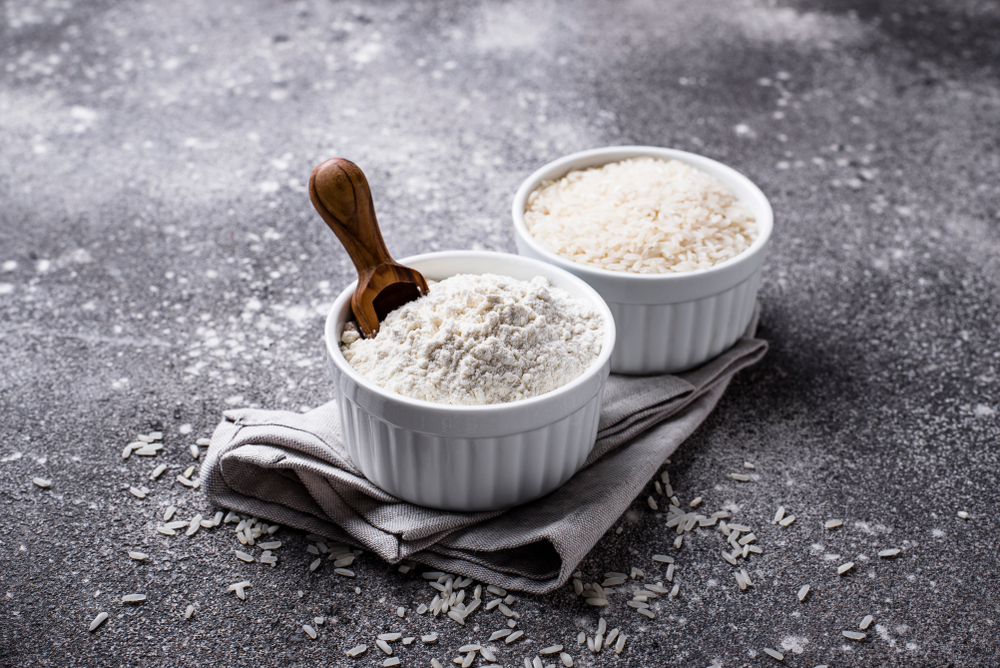 Czy mąka ryżowa jest zdrowsza niż zwykła mąka pszenna?