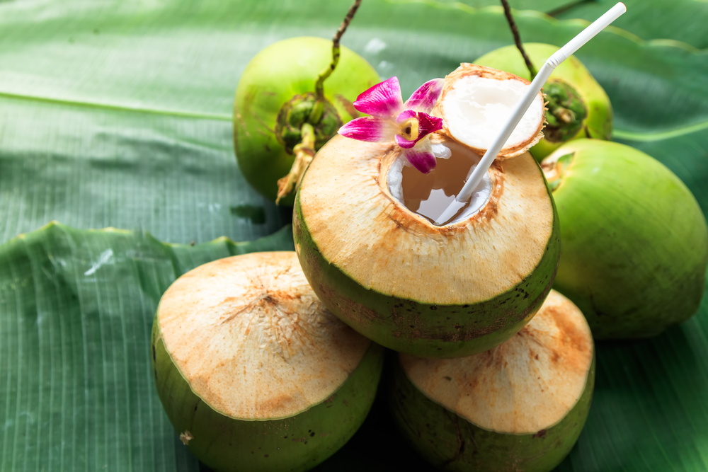 Młody kokos vs stary kokos: różne wieki, różne korzyści dla organizmu