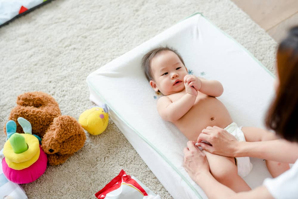 מדוע תינוקות מפליצים לעתים קרובות? 6 הסיבות הללו וכיצד להתגבר על כך