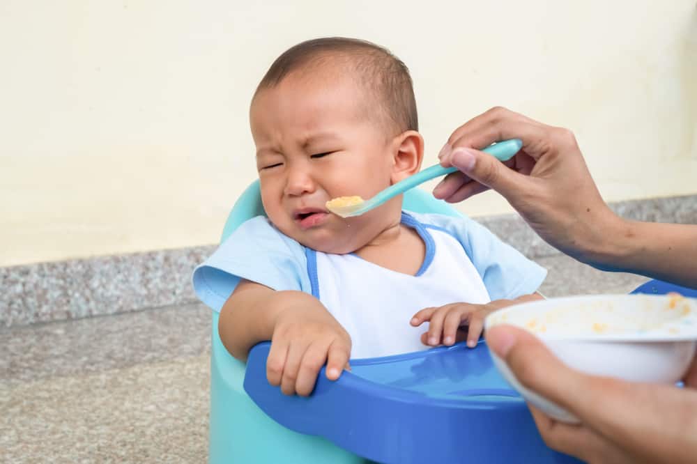 당신의 아기가 먹는 데 문제가 있습니까? 원인과 극복 방법은 다음과 같습니다.