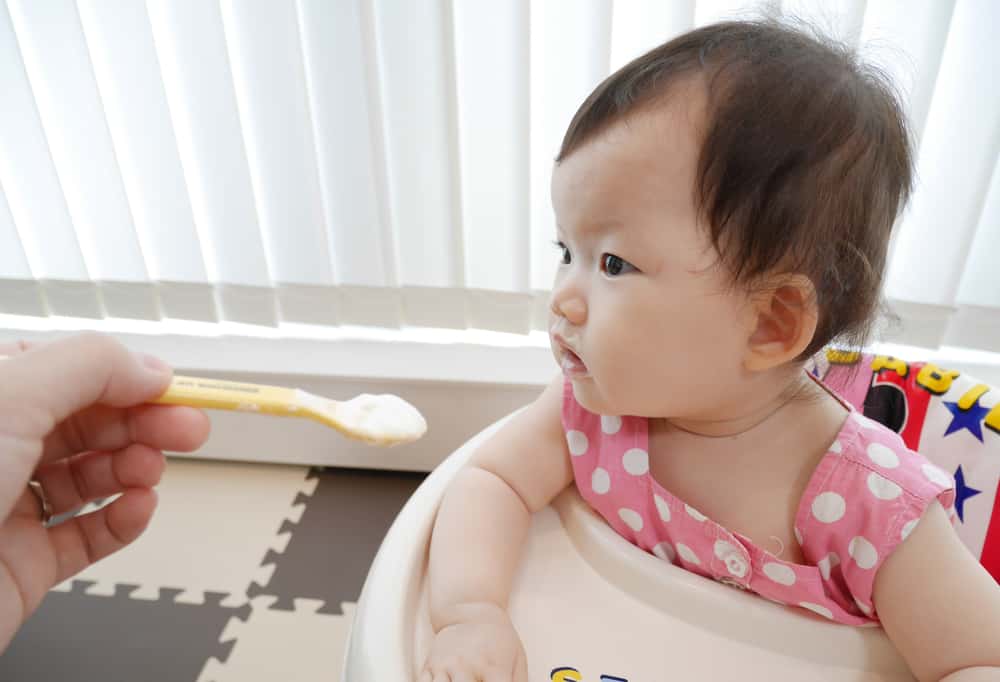 Prije nego što date jogurt bebama, evo vodiča koji morate razumjeti