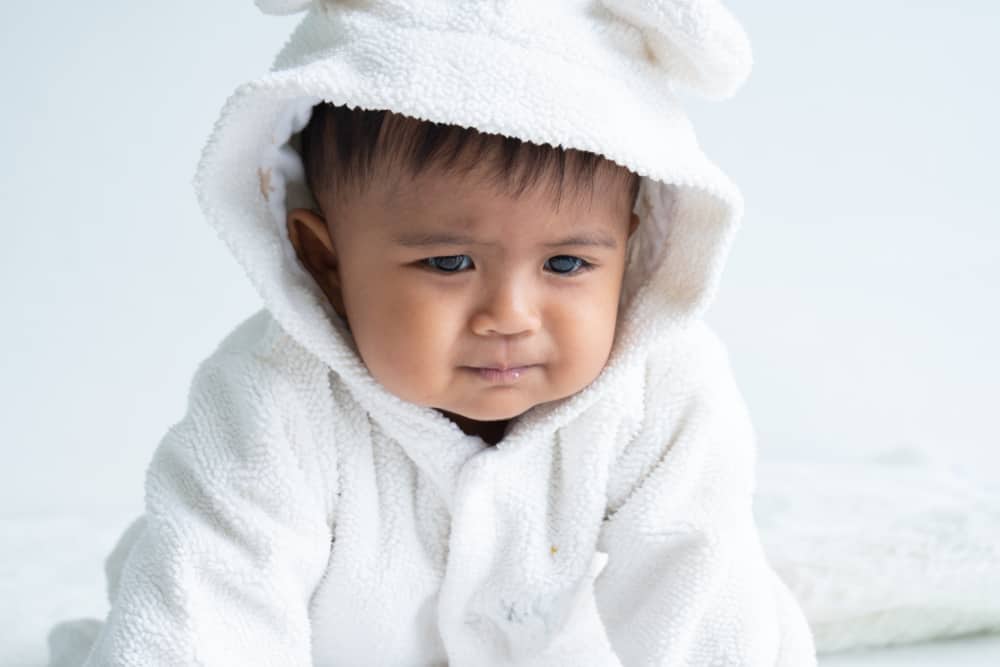 Bebelușii se stresează adesea din cauza constipației, este periculos?