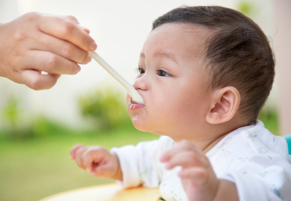 Ghid pentru cel mai ideal program de hrănire complementară pentru bebeluși pentru 6-11 luni