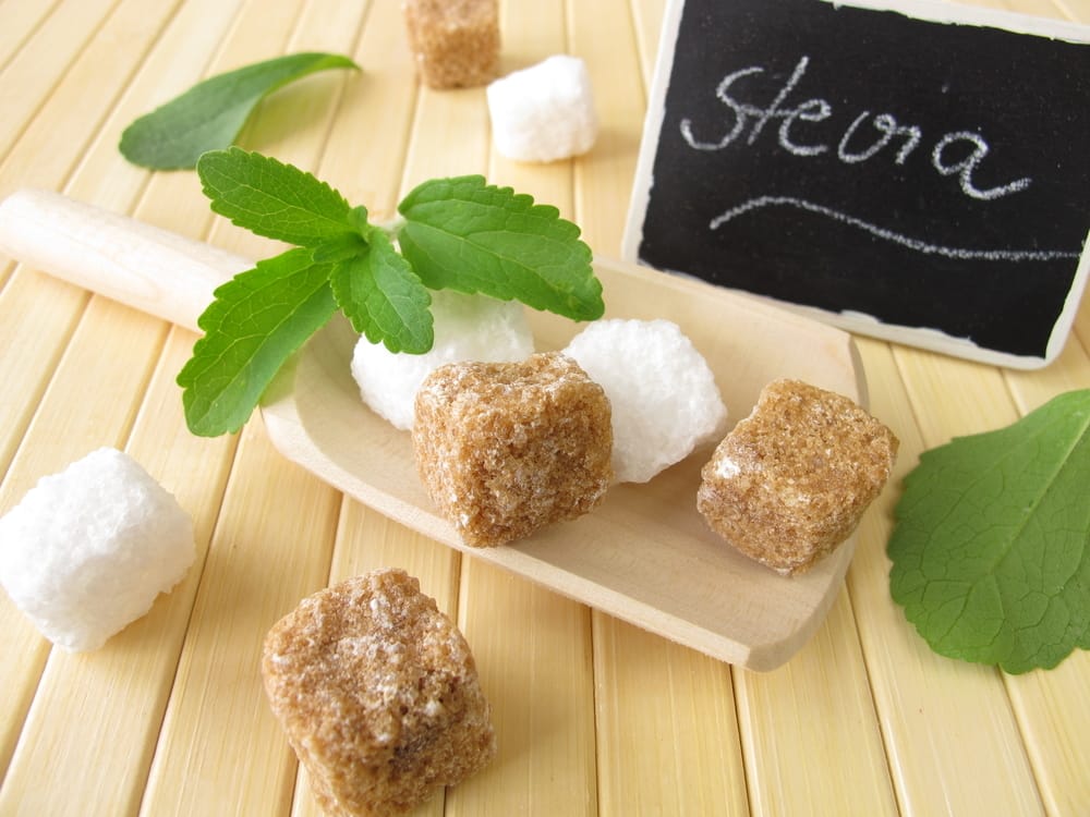 A Stevia levelekből származó édesítőszerek előnyei a cukorhoz képest
