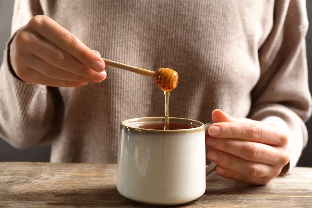 꿀 섭취가 당뇨병에 미치는 영향, 설탕보다 정말 건강에 좋을까요?